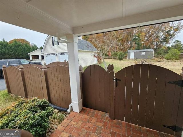 1505 Old Loganville Road, Loganville, GA 30052