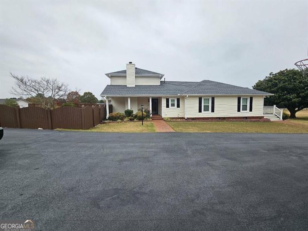 1505 Old Loganville Road, Loganville, GA 30052