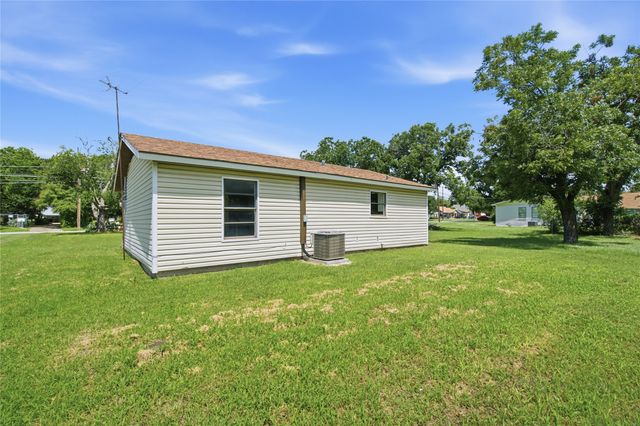 200 Russell Street, White Settlement, TX 76108