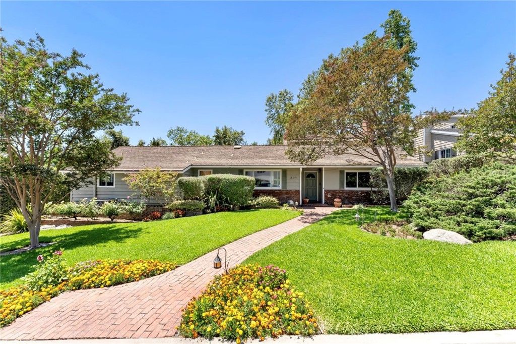 Image 1 of property listing at 561 Sierra Meadows, Sierra Madre, CA 91024