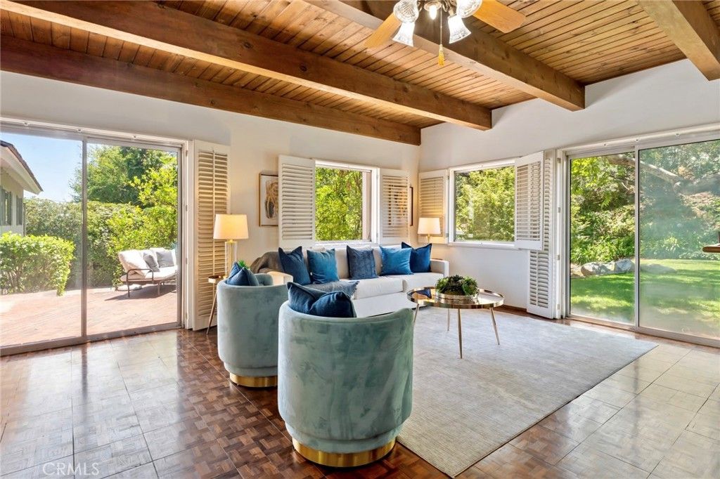 Image 13 of property listing at 561 Sierra Meadows, Sierra Madre, CA 91024
