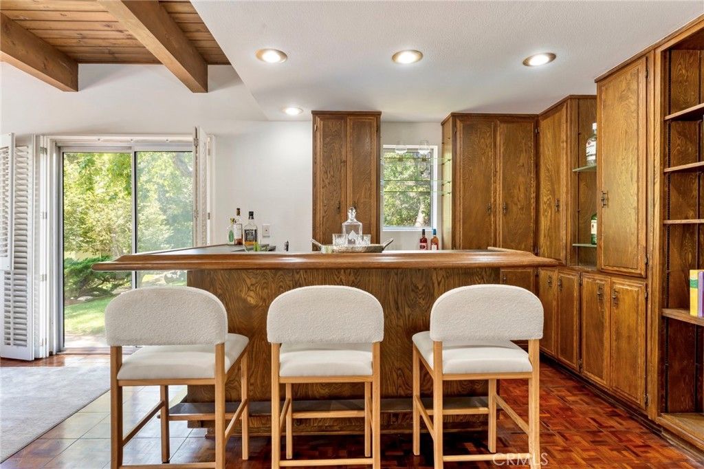Image 14 of property listing at 561 Sierra Meadows, Sierra Madre, CA 91024