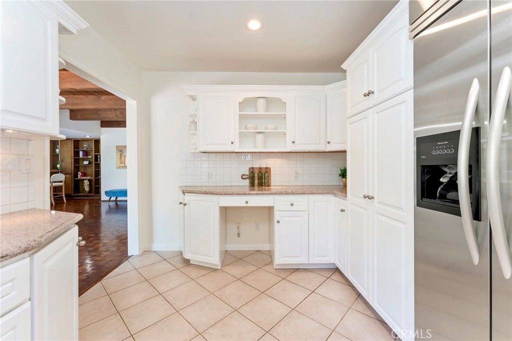 Image 23 of property listing at 561 Sierra Meadows, Sierra Madre, CA 91024