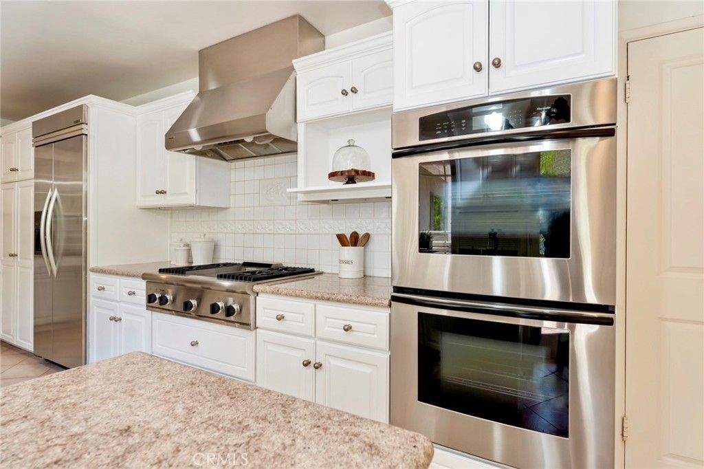 Image 24 of property listing at 561 Sierra Meadows, Sierra Madre, CA 91024