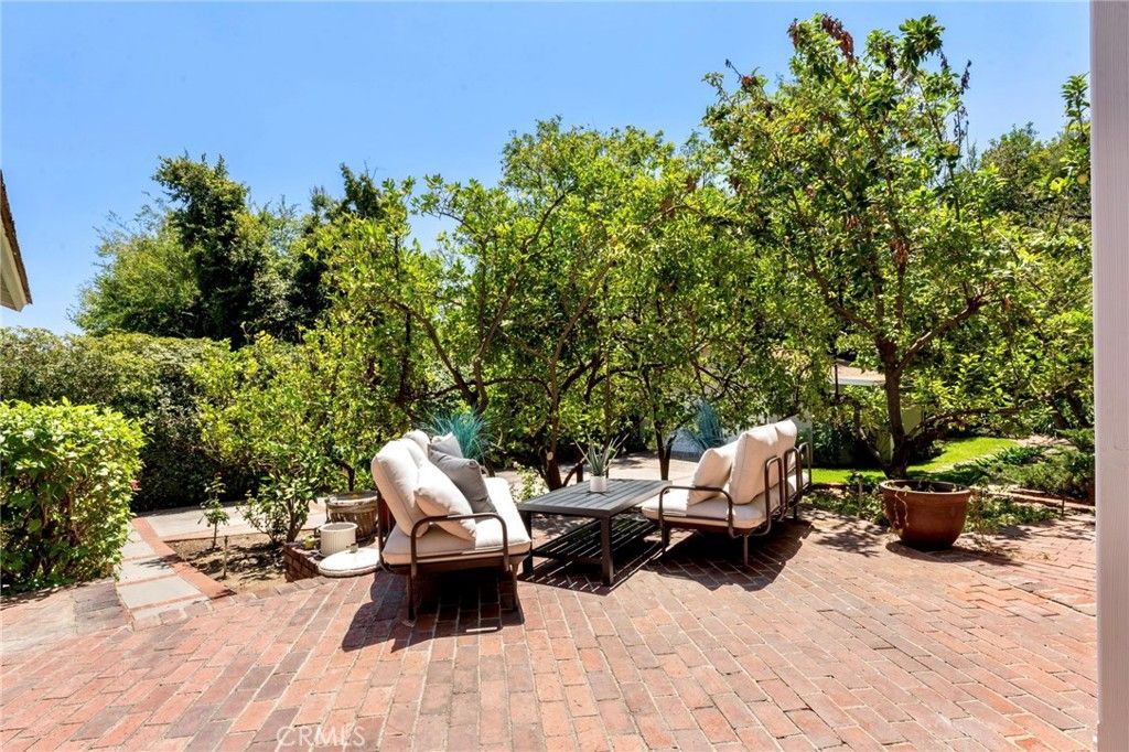 Image 52 of property listing at 561 Sierra Meadows, Sierra Madre, CA 91024