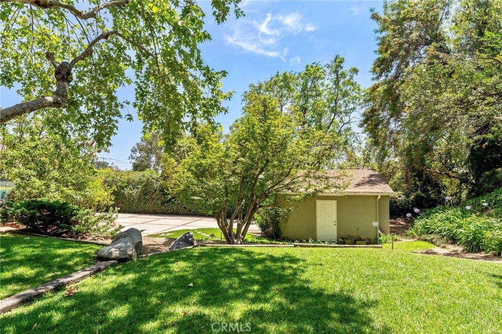 Image 54 of property listing at 561 Sierra Meadows, Sierra Madre, CA 91024