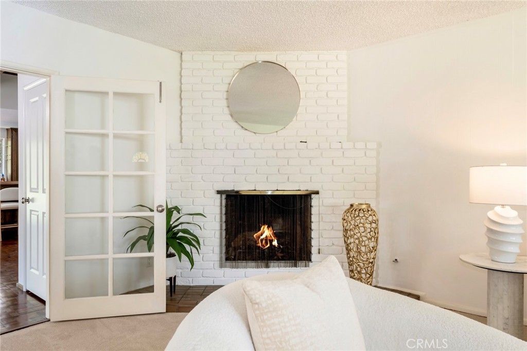 Image 6 of property listing at 561 Sierra Meadows, Sierra Madre, CA 91024