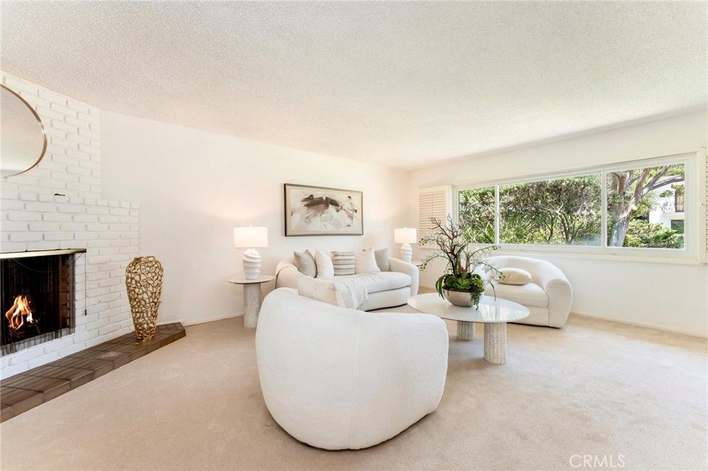 Image 8 of property listing at 561 Sierra Meadows, Sierra Madre, CA 91024