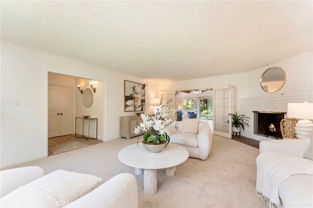 Image 9 of property listing at 561 Sierra Meadows, Sierra Madre, CA 91024