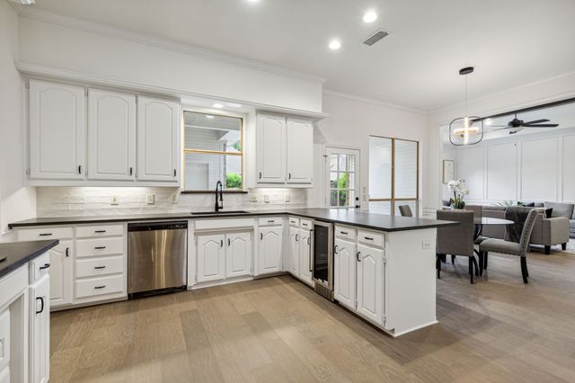 3921 Woodlawn Lane, Plano, TX 75025