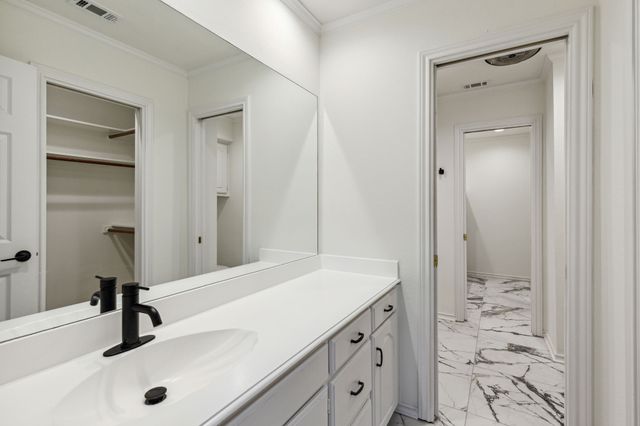 3921 Woodlawn Lane, Plano, TX 75025