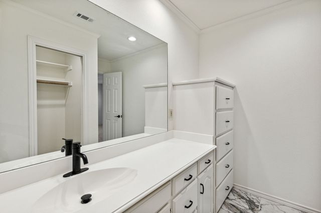 3921 Woodlawn Lane, Plano, TX 75025