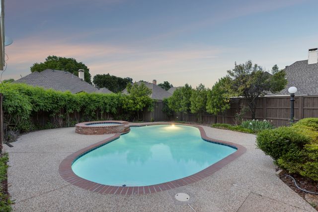 3921 Woodlawn Lane, Plano, TX 75025