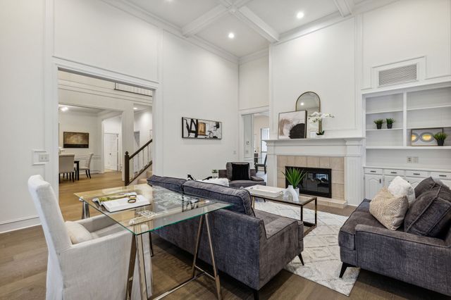 3921 Woodlawn Lane, Plano, TX 75025