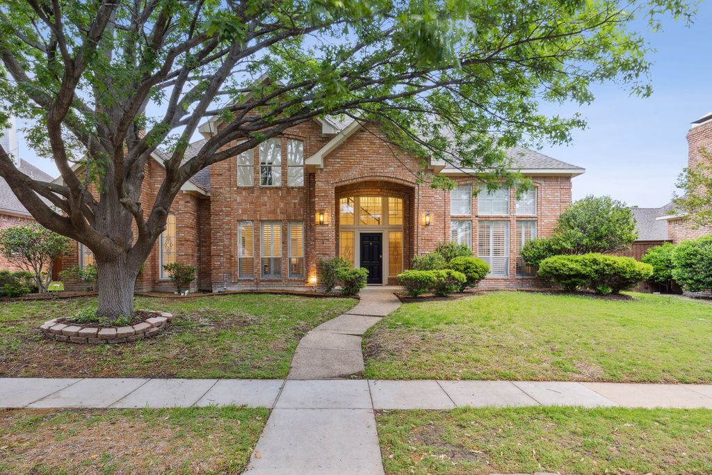 3921 Woodlawn Lane, Plano, TX 75025