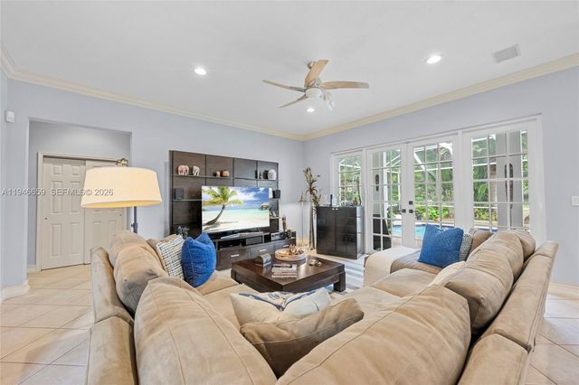 3905 Osprey Ct, Weston, FL 33331