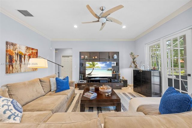 3905 Osprey Ct, Weston, FL 33331