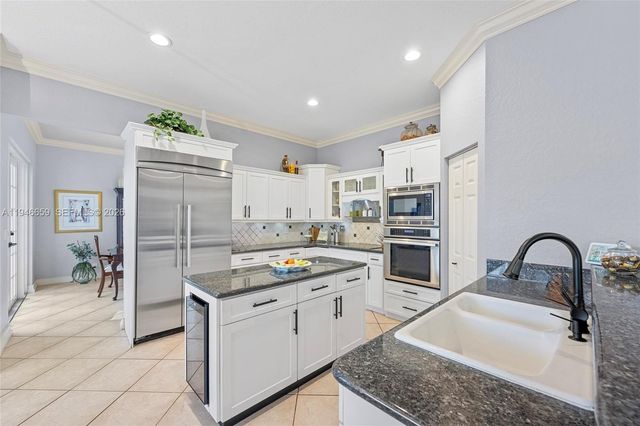 3905 Osprey Ct, Weston, FL 33331