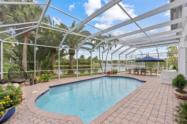 3905 Osprey Ct, Weston, FL 33331