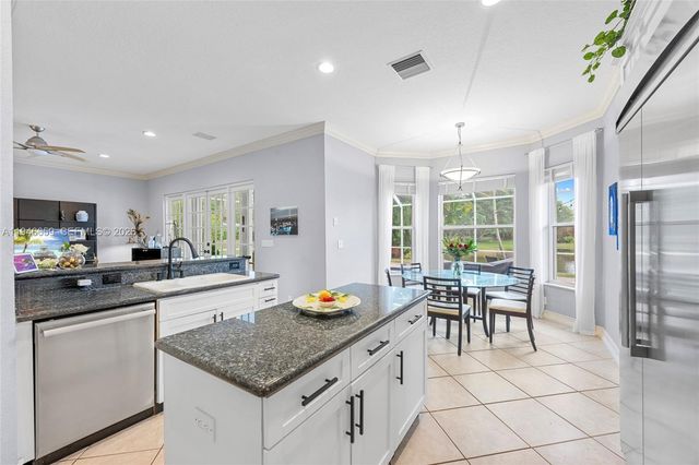 3905 Osprey Ct, Weston, FL 33331