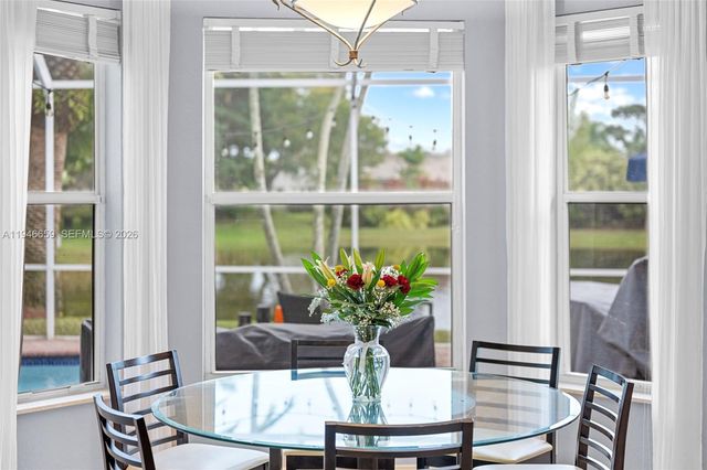 3905 Osprey Ct, Weston, FL 33331