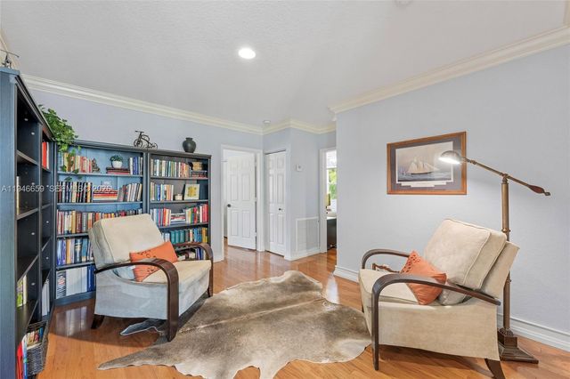 3905 Osprey Ct, Weston, FL 33331