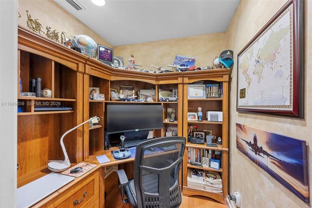 3905 Osprey Ct, Weston, FL 33331