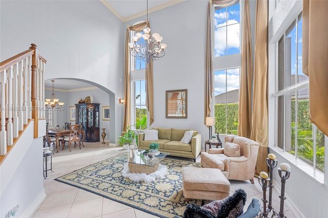 3905 Osprey Ct, Weston, FL 33331