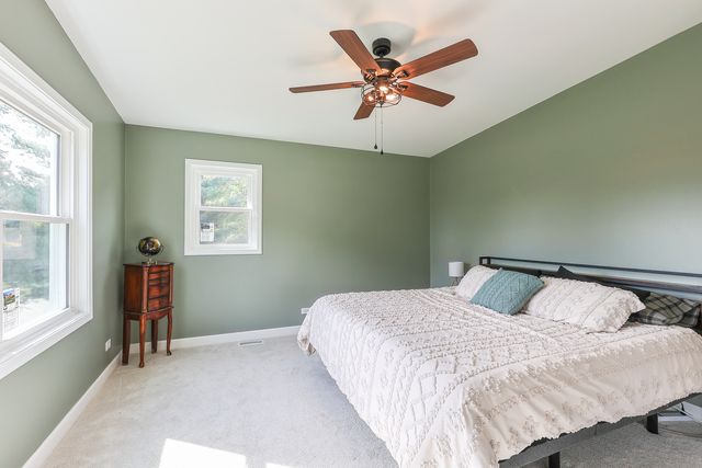 16 Crystal Ridge Drive, Crystal Lake, IL 60012