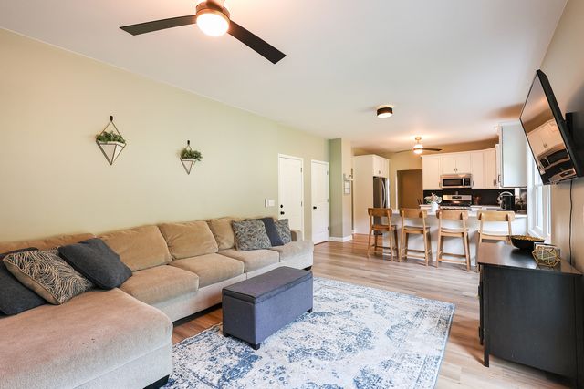 16 Crystal Ridge Drive, Crystal Lake, IL 60012