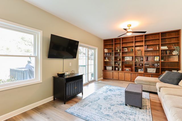 16 Crystal Ridge Drive, Crystal Lake, IL 60012