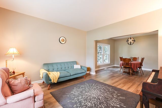 16 Crystal Ridge Drive, Crystal Lake, IL 60012
