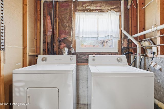 6305 Linstead Rd, Louisville, KY 40228