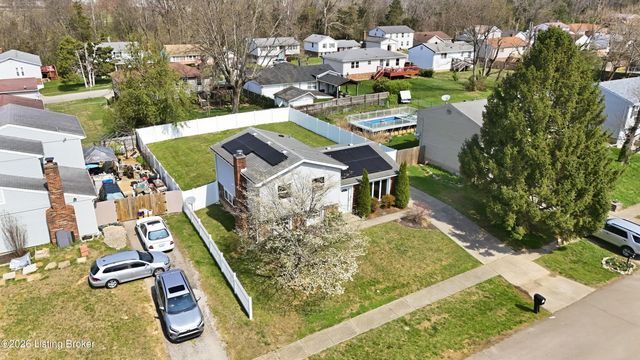 6305 Linstead Rd, Louisville, KY 40228