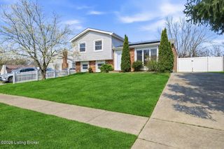 6305 Linstead Rd, Louisville, KY 40228