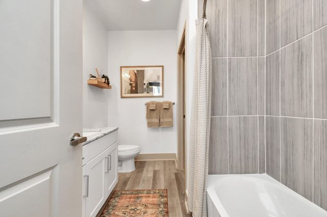 2020 Grandway Drive 8208, Katy, TX 77449