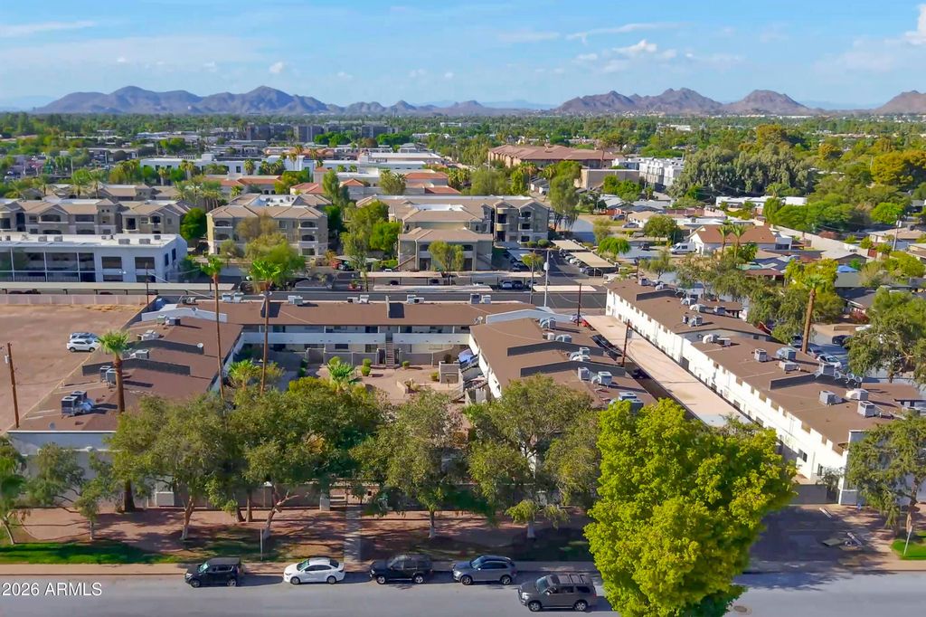 810 E COLTER Street, Phoenix, AZ 85014 — photo 4