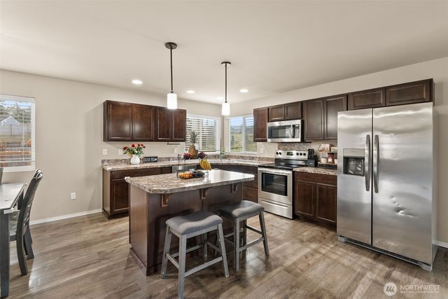 114 Lillian Lane SE, Rainier, WA 98576