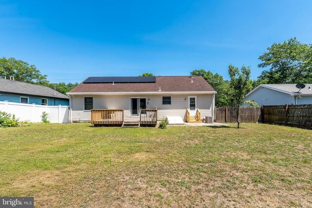 152 NAUTILUS DR, Manahawkin, NJ 08050