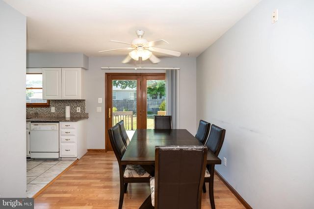 152 NAUTILUS DR, Manahawkin, NJ 08050