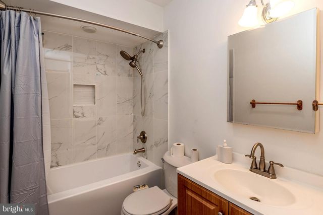 152 NAUTILUS DR, Manahawkin, NJ 08050