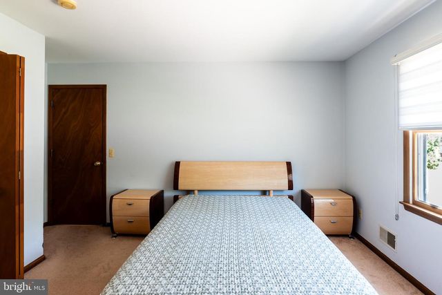 152 NAUTILUS DR, Manahawkin, NJ 08050