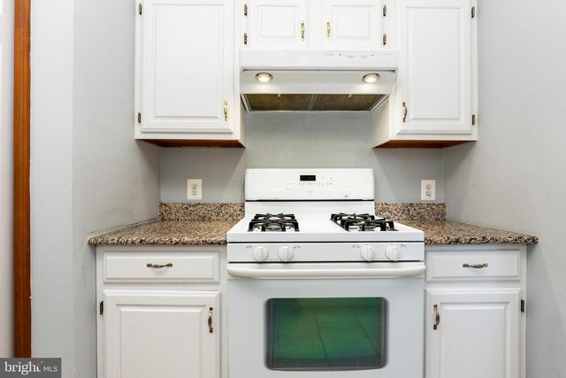152 NAUTILUS DR, Manahawkin, NJ 08050
