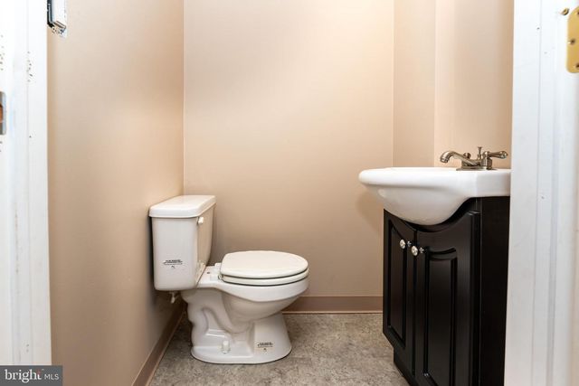 152 NAUTILUS DR, Manahawkin, NJ 08050