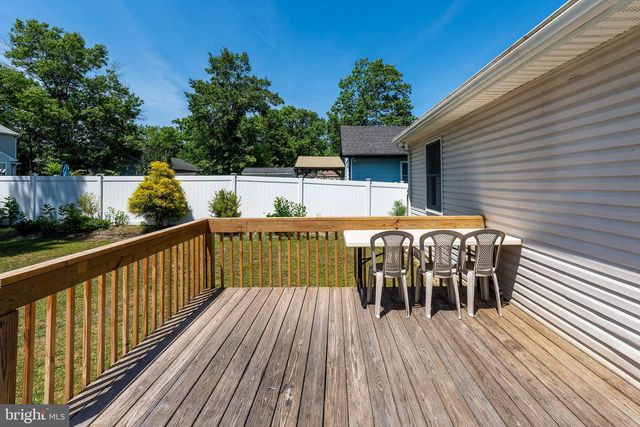 152 NAUTILUS DR, Manahawkin, NJ 08050