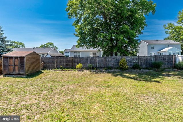 152 NAUTILUS DR, Manahawkin, NJ 08050