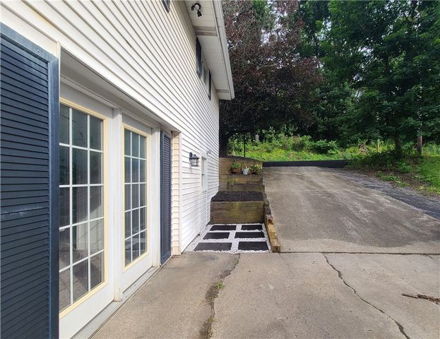 31 Penn Adamsburg Rd., Adamsburg, PA 15611