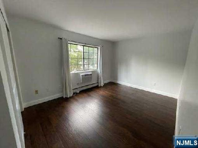 909 Thoreau Court 909, Mahwah, NJ 07430