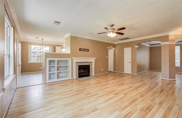 4731 Silverlake Drive, Sugar Land, TX 77479