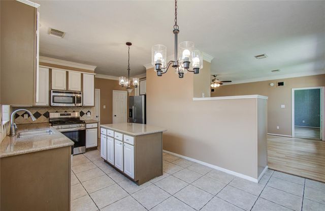 4731 Silverlake Drive, Sugar Land, TX 77479